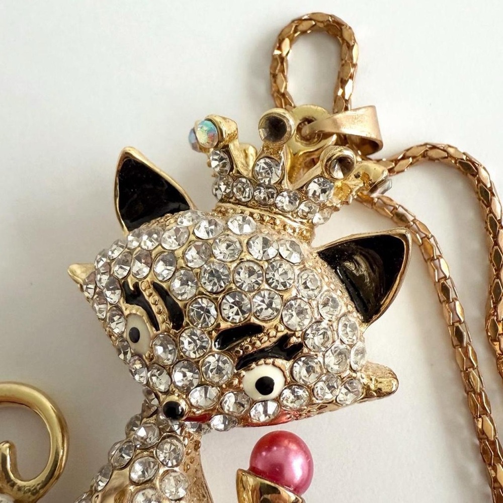 Vintage Y2K Betsey Johnson Rhinestone Encrusted Cat Pendant Necklace - Picture 3 of 8